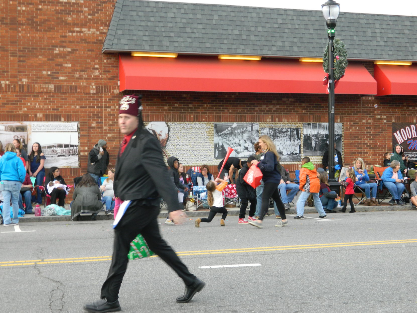 Mooresville Christmas Parade (305).JPG